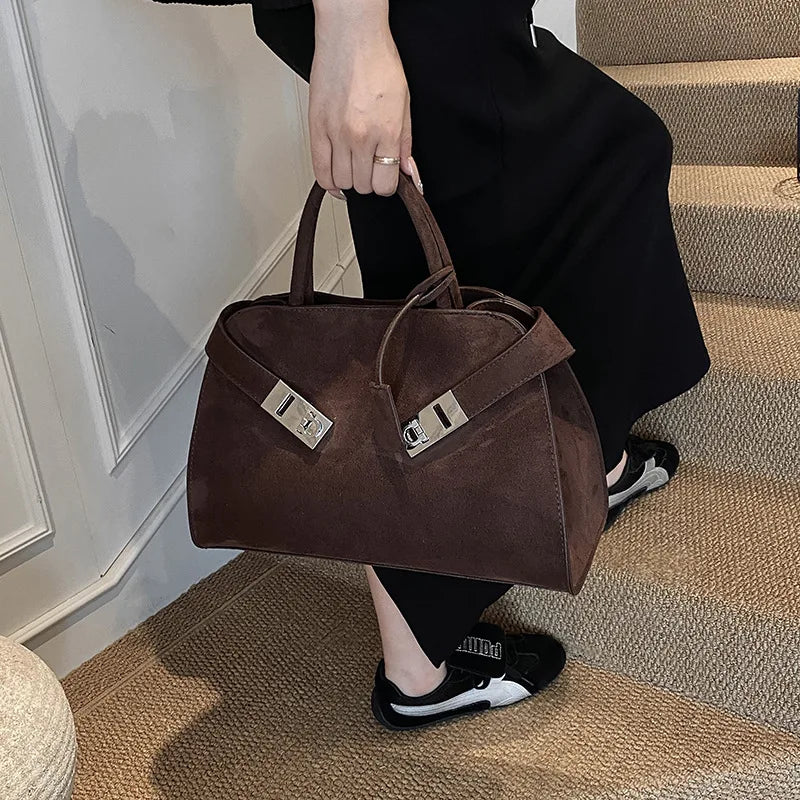 2025 New Suede Tote Bag for Women, Cute and Trendy, Fashionable Large-Capacity Shoulder Bag, Textured Motorcycle Handbag