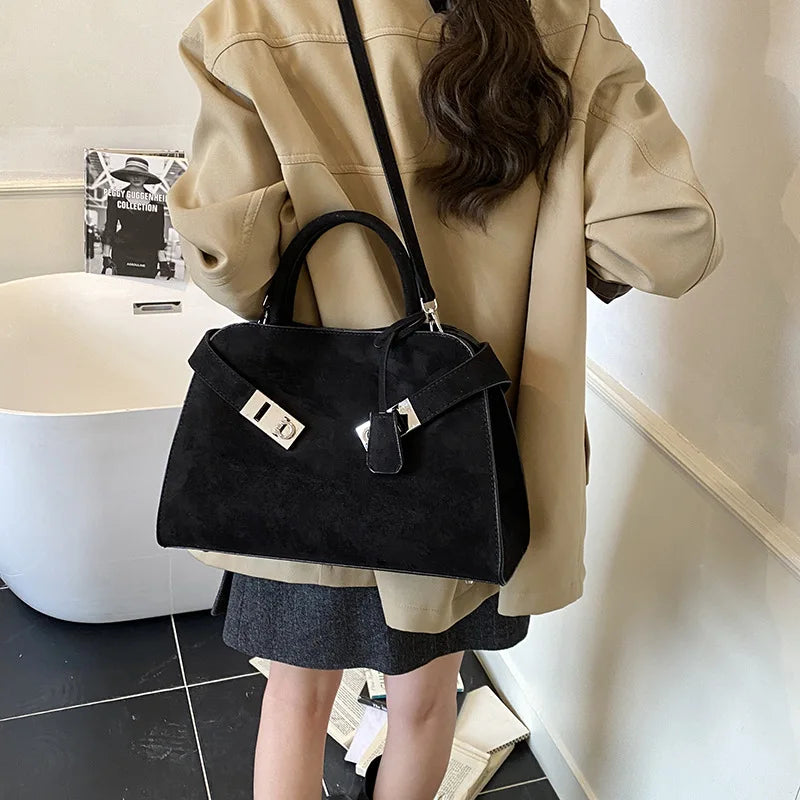 2025 New Suede Tote Bag for Women, Cute and Trendy, Fashionable Large-Capacity Shoulder Bag, Textured Motorcycle Handbag